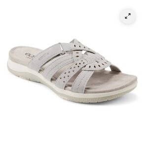 Earth Origins Sassoni Light Gray Women's Slip- On Sandals